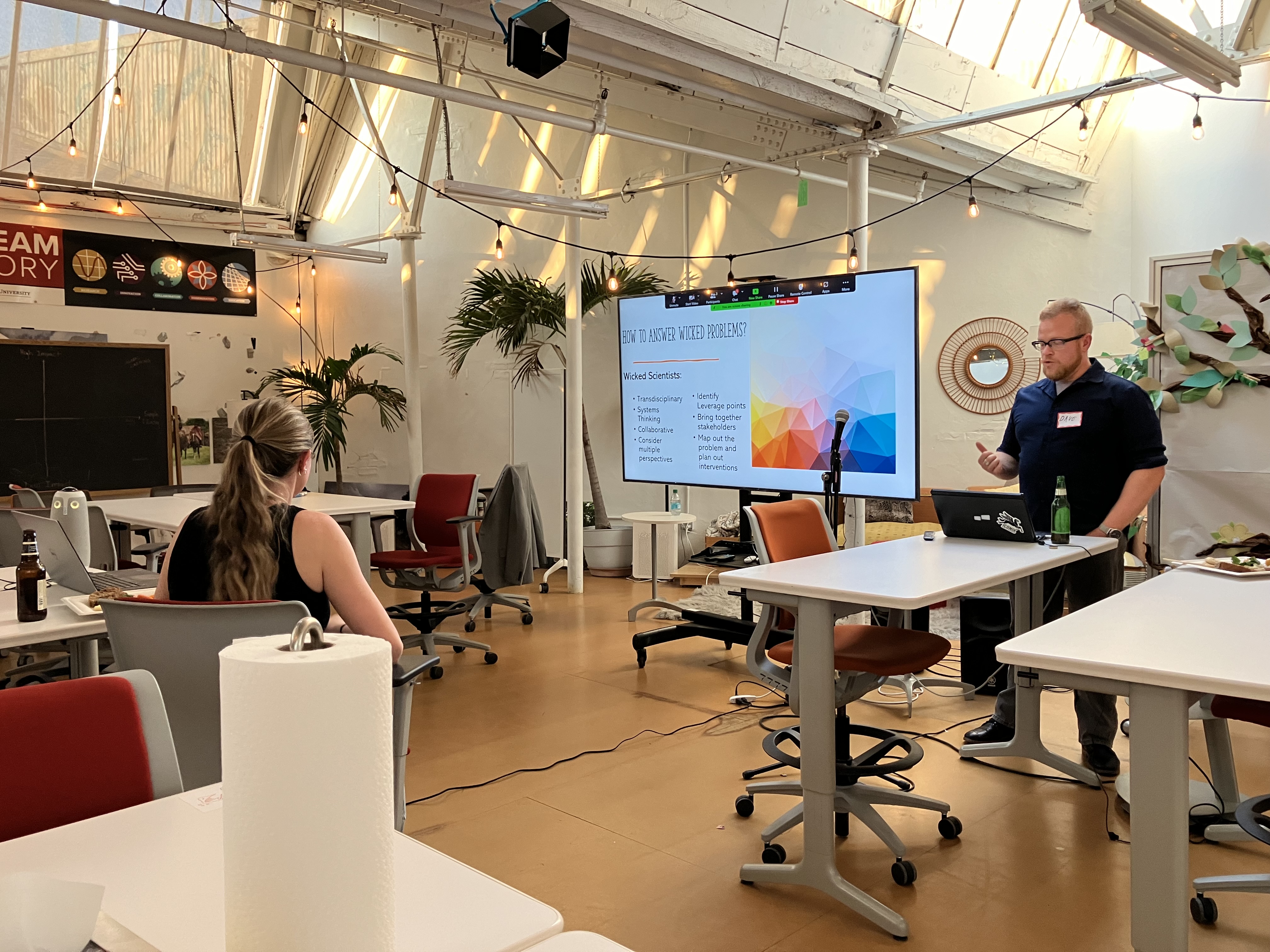 Presentation about how to answer wicked problems