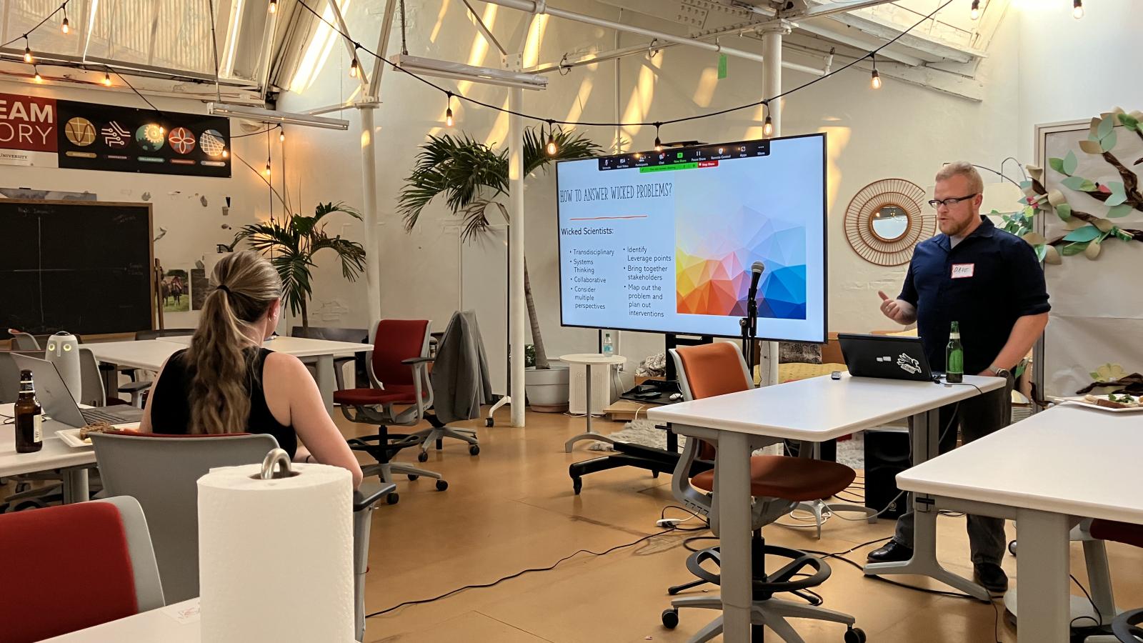 Presentation about how to answer wicked problems